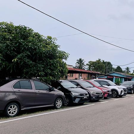 Homestay Bahagia Mersing Exteriör bild